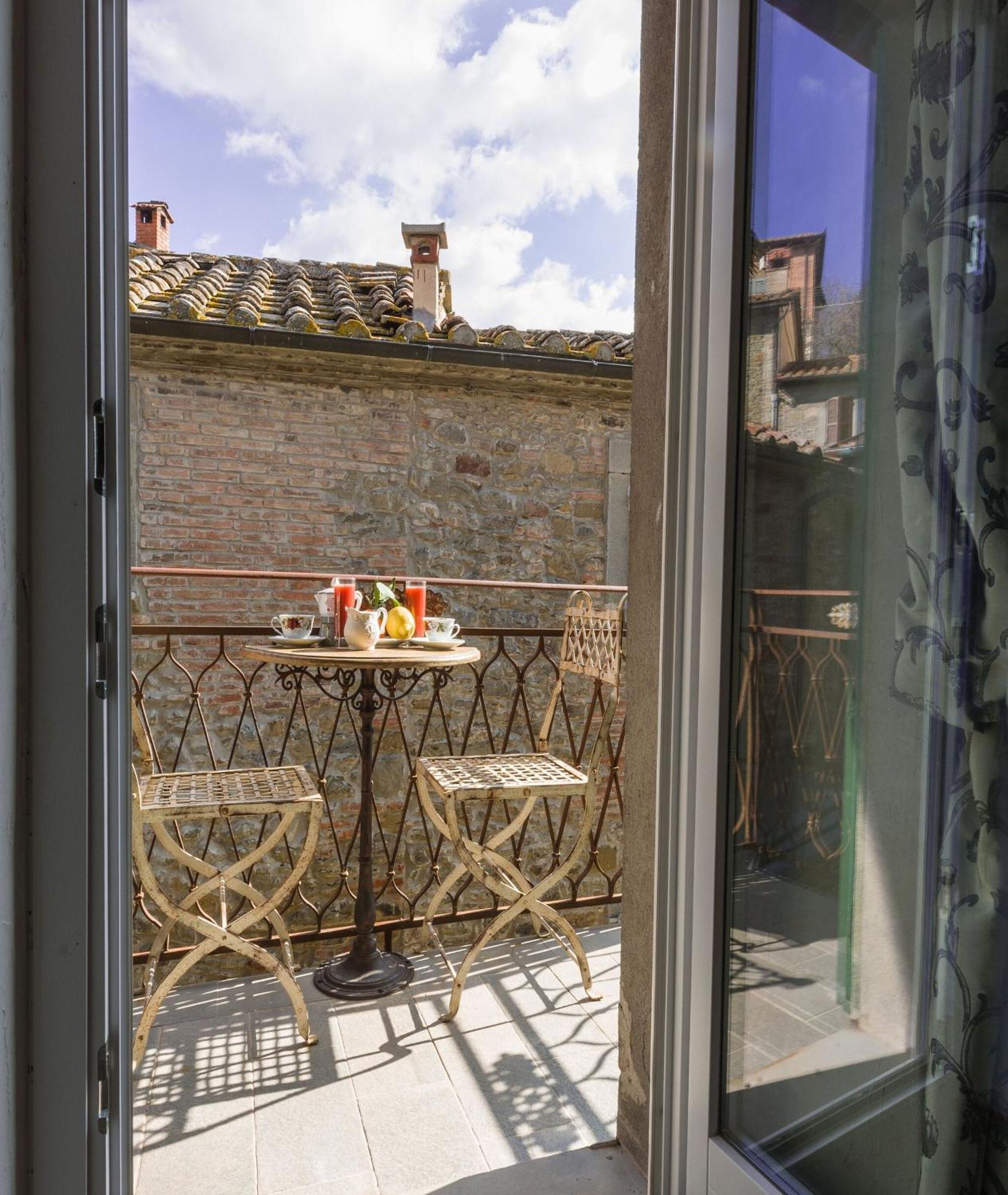 Casa San Michelangelo Apartment กอร์โตนา ภายนอก รูปภาพ