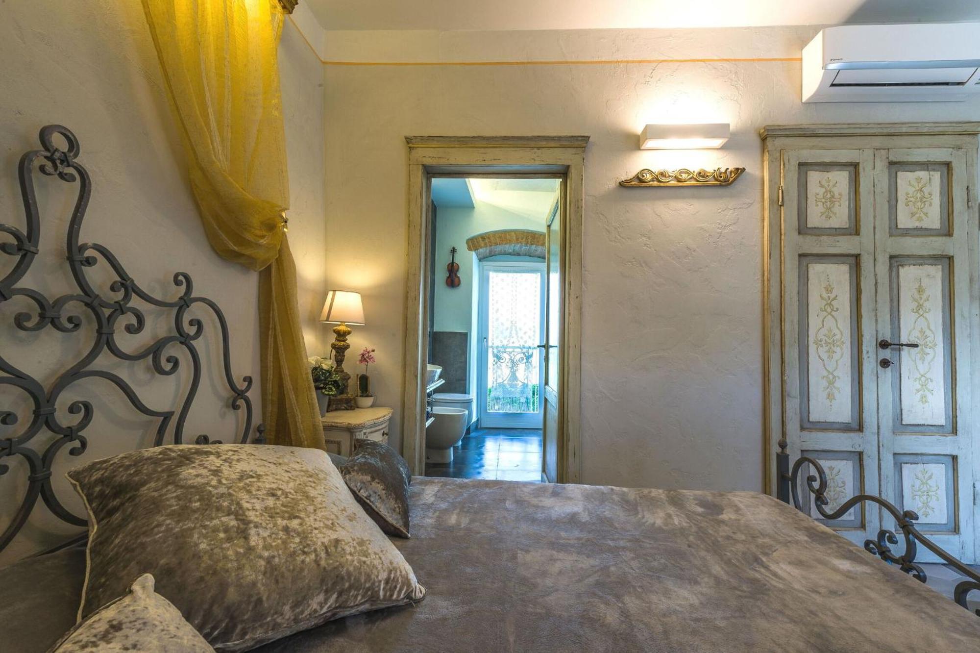 Casa San Michelangelo Apartment กอร์โตนา ภายนอก รูปภาพ